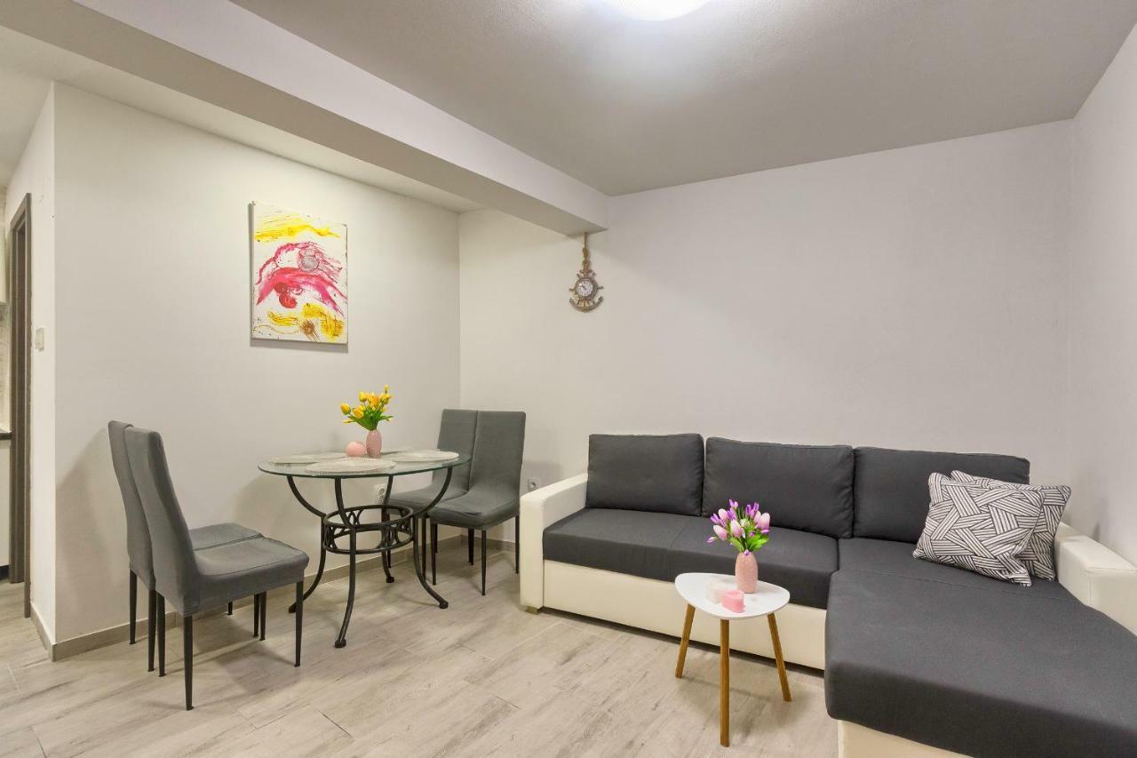 Old Town Apartments In City Center プーラ エクステリア 写真