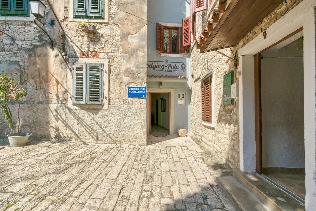 Old Town Apartments In City Center プーラ エクステリア 写真